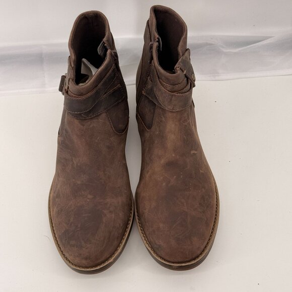 This is a Clarks Camzin Dime dark brown leather ankle boot Size 10 - Picture 3 of 9